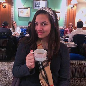 Meet your Posher, Alexis